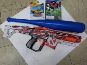lot 22 image: Toys...