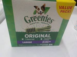 lot 61 image: Greenies Value Pack Dog Dental Trea...