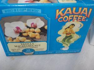 lot 67 image: Kauai Coffee 12 pods Vanilla Macada...
