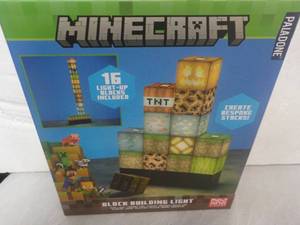 lot 71 image: Minecraft 16 Block Building Light...