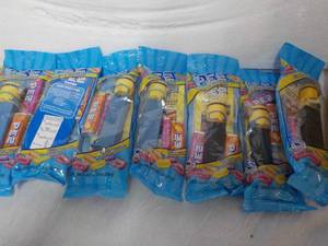 lot 92 image: 7 PEZ Candy and Dispensers...