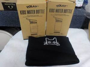 lot 117 image: 2 Yolay Kids Water Bottles and Warm...