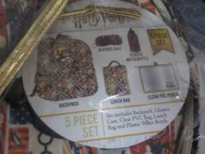 lot 181 image: 5 pc Harry Potter Set...
