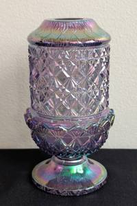 lot 57 image: Fenton Purple Iridescent Glass Fairy Lamp