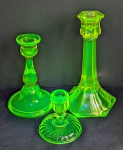 lot 9 image: Assorted Uranium Glass Candleholders