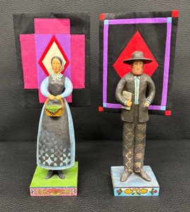 lot 77 image: Jim Shore Heartwood Creek Raised in Faith Amish Man & Woman Figurines