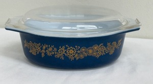 lot 63 image: Vintage Pyrex Promotional Casserole 043, Golden Bouquet, Rare collectible