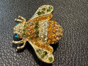 lot 27G image: Vintage Bee Brooch with Yellow and Green Pave Crystals