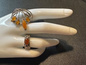 lot 46G image: Vintage Sterling Silver Ring and Amber Brooch