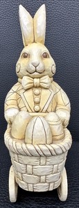 lot 144S image: Jim Shore Heartwood Creek Easter Eggspert Figurine