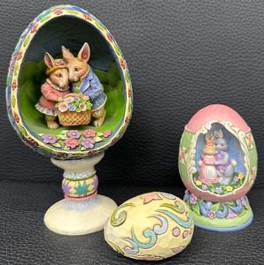 lot 127S image: Jim Shore Heartwood Creek Easter Collection Figurines