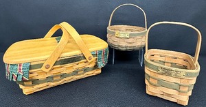 lot 163 image: A Trio of Longaberger Christmas Collection Baskets