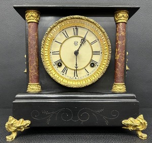 lot 110S image: Antique Waterbury Clock Company Mantel Clock