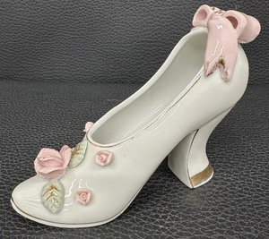 lot 184 image: Vintage 1940s Ceramic High Heel Trinket Dish - Made in Japan