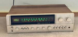 lot 28X image: Vintage Sansui 771 Stereo Receiver with Woodgrain Finish