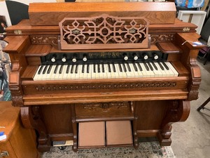 George & Woods Antique Pump Organ