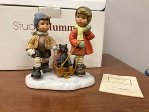 lot 20 image: Studio Hummel Sledding Time