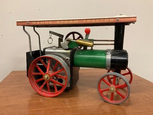 lot 39 image: Mamod Steam Tractor