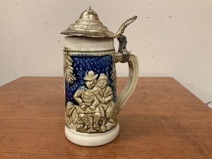 lot 85 image: Beer Stein