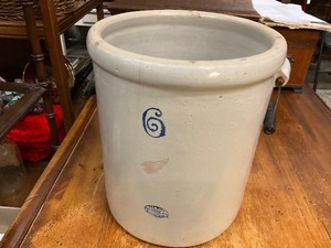 lot 145 image: Red Wing 6 gallon crock