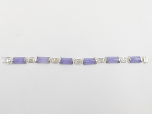lot 28 image: Chinese Lavender Jadeite Sterling Silver Link Bracelet. New Old Stock