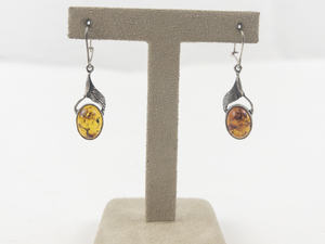 lot 31 image: Amber Leafy Sterling Silver Dangle Earrings. New Old Stock