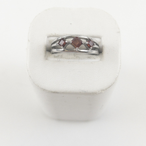 lot 34 image: Three Stone Garnet Sterling Silver Ring. Size 8 - 8.25.