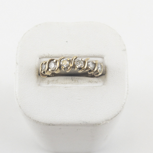 lot 37 image: Ross Simons  Sixt Stone Cz Vermeil (Sterling Silver) Ring. Size 8 - 8.25.