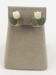 lot 79 image: Swaboda  Vintage Green Jade & Pink Salmon Coral Tulip Gold Plated Clip-On Earrings .