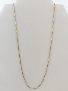 lot 121 image: Classic 18 Vermeil (Sterling Silver) Box Chain. Excellent Condition.
