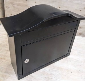 Architectural Mailboxes: Black Saratoga Wall Mounted Mailbox