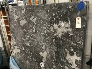 lot 22 image: MARBLE TABLETOP, NEW