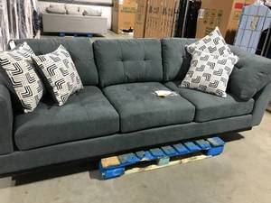 lot 120 image: LEFT ARM FACING SECTIONAL