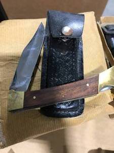 lot 104 image: 5IN FOLD UP KNIVES