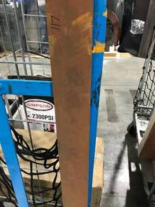 lot 117 image: 48IN METAL STICK