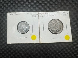 lot 30 image: (2) Tougher Find World Coins.  Both lightly circulated. 1979 Ecuador 50 Centavos and 11982 Costa Rican 10 Centimos