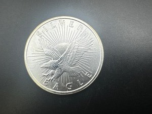 lot 98 image: 12 oz .999 Sunshine Minting Round. Sigma tested.
