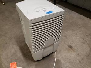 lot 35 image: Frigidaire Dehumidifier