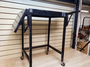 lot 46 image: Metal rolling cart with folding side shelves