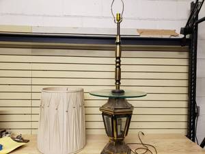 lot 75 image: Table Lamp with shade