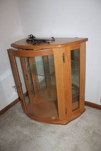 lot 2 image: Wooden Corner Curio Cabinet with Glass Shelves and Lighting