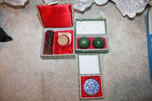 lot 9 image: Set of 3 Assorted Chinese Decorative Boxes with Contents