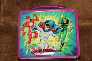 lot 33 image: Vintage Super Friends Metal Lunchbox with Thermos