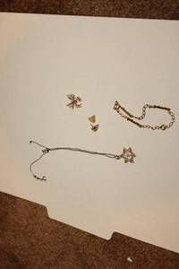 lot 47 image: Set of Gold Plated Jewelry Necklace, Bracelet, and Earrings with Leaf Design