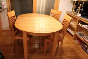 lot 64 image: Solid Wood Dining Table with 4 Matching Chairs