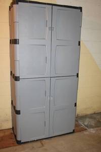 lot 86 image: Tall Gray Plastic Storage Cabinet with Adjustable Shelves