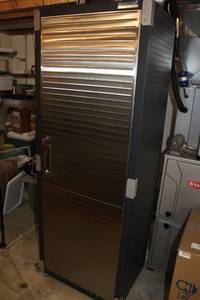 lot 115 image: Seville Classics UltraHD Garage Storage Cabinet with Doors