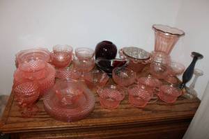 lot A-131 image: Collection of Vintage Pink Depression Glassware
