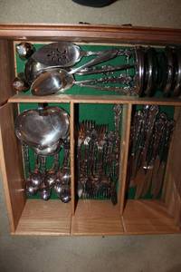 lot 132 image: Vintage Silver-Plated Cutlery Set with Serving Pieces