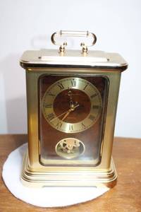lot A-157 image: Vintage Hamilton Mantle Clock with Brass Finish